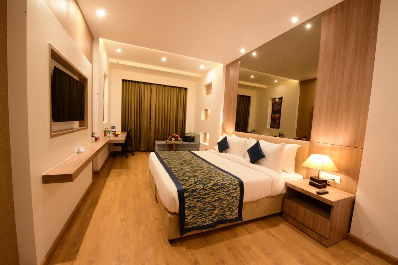SureStay Hotel by Best Western Amritsar Exterior foto